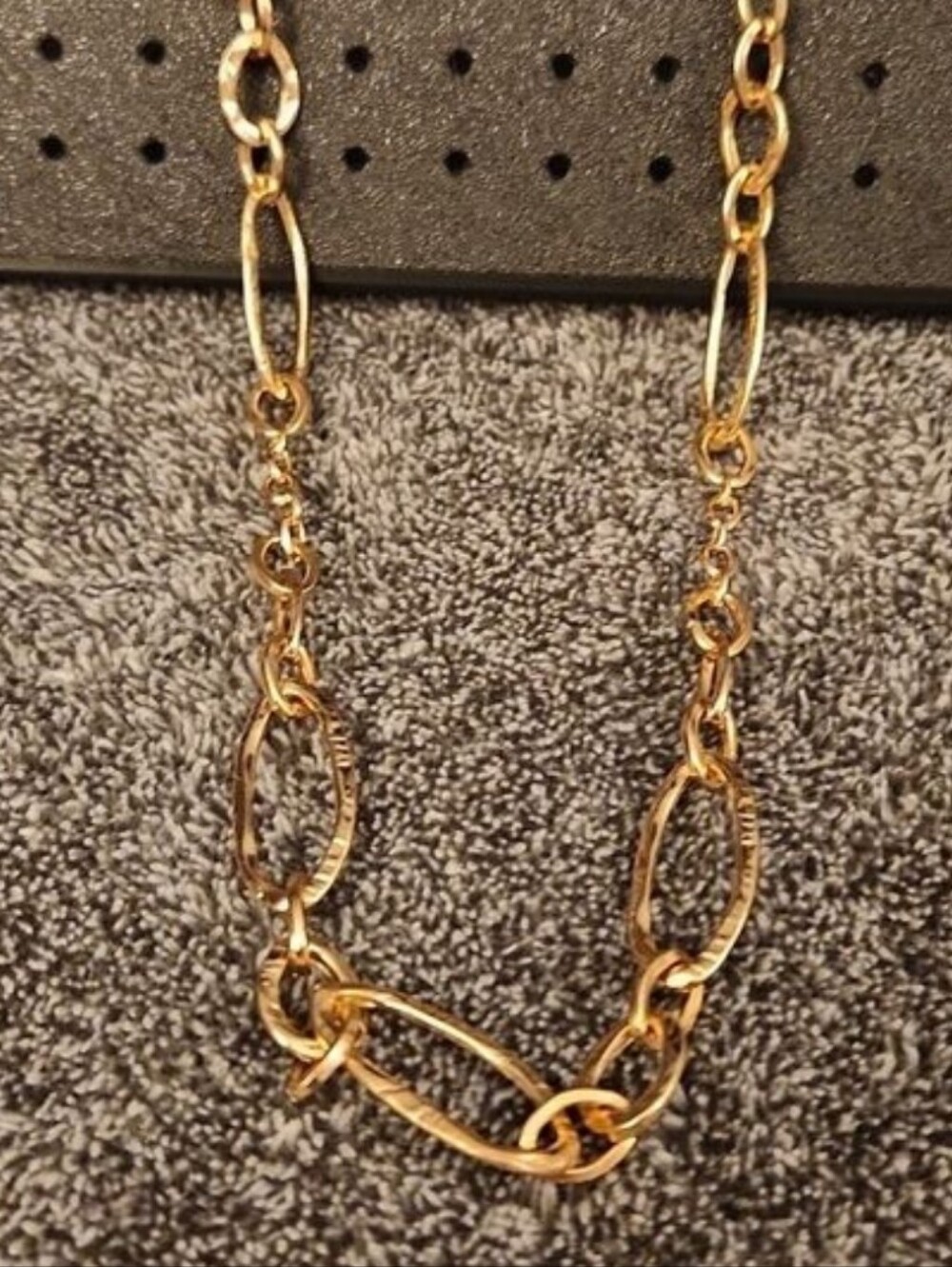 Banana Republic Gold Chain Necklace - Picture 4 of 9